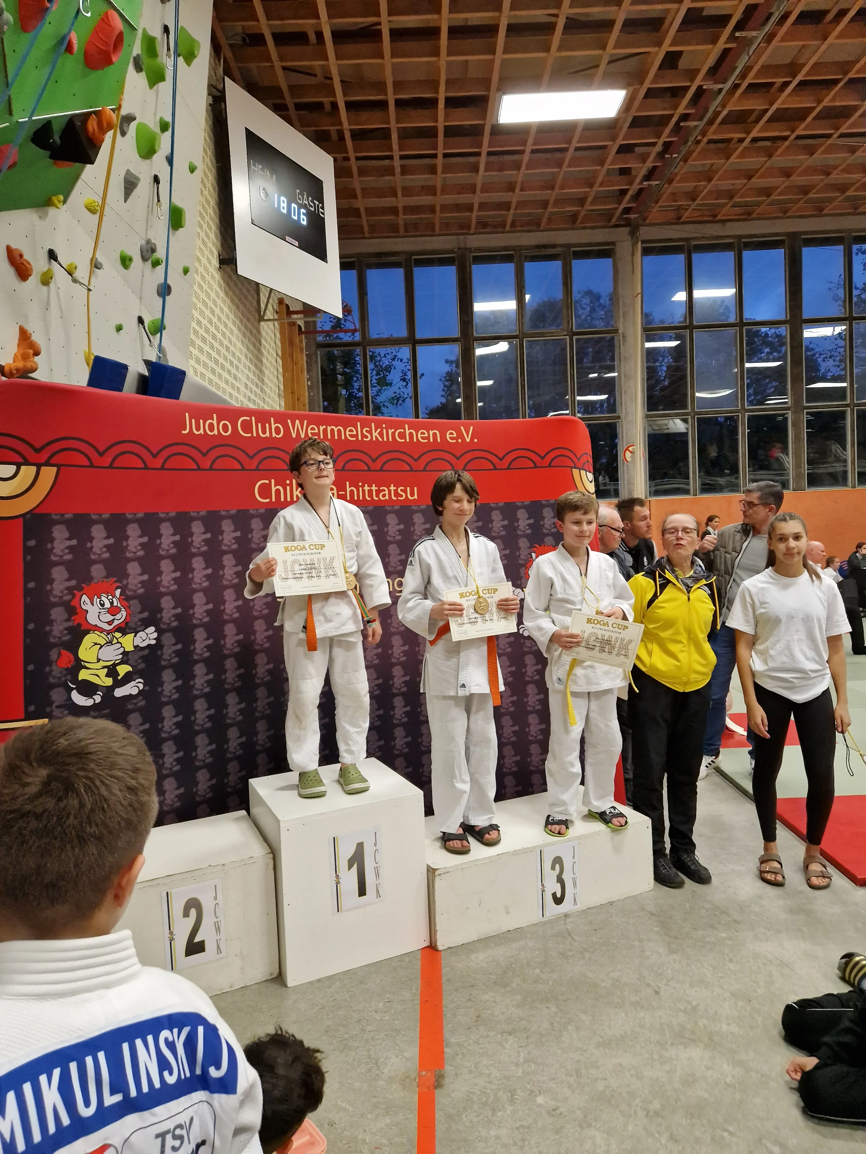 Julian schafft den dritten Platz Julian schafft den dritten Platz