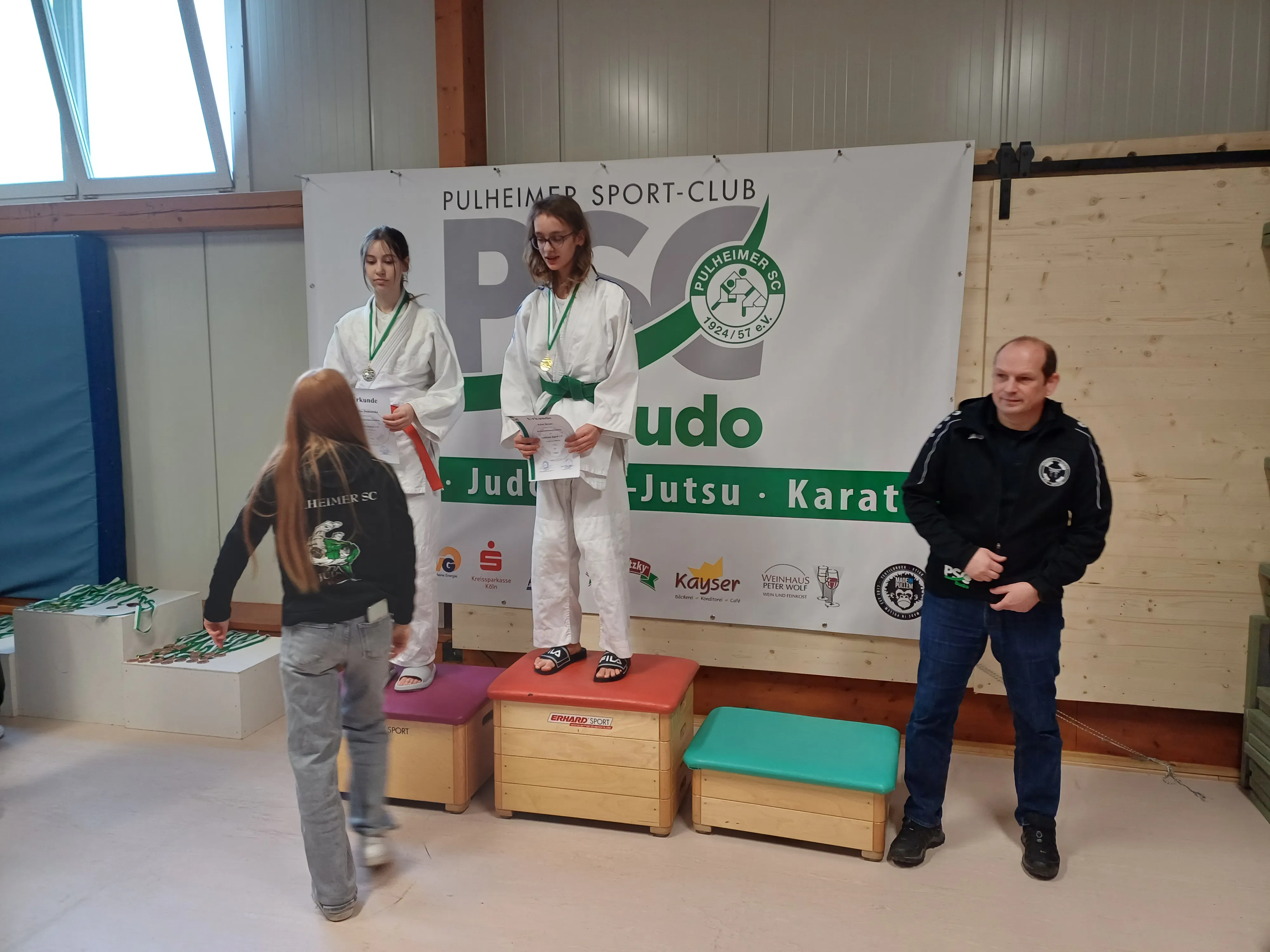 Enna auf dem Treppchen