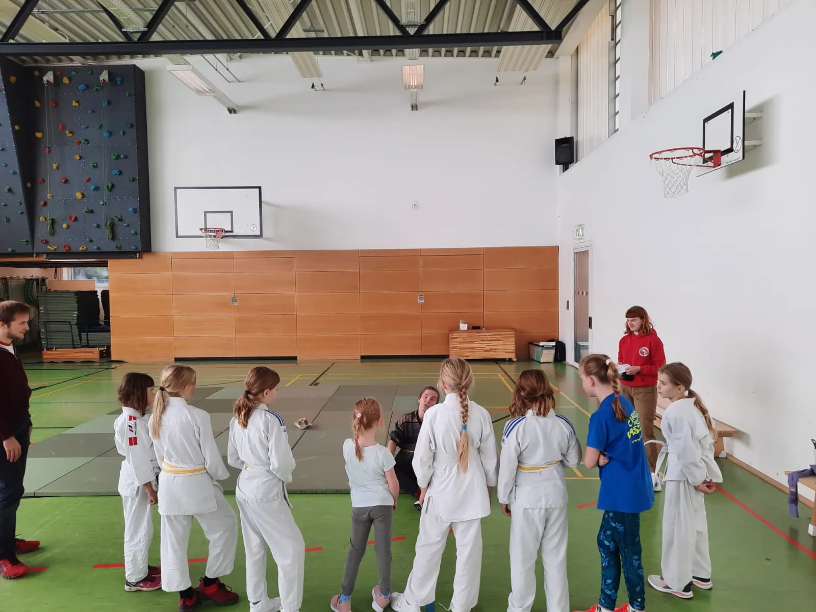 Marco erklärt ein paar Regeln