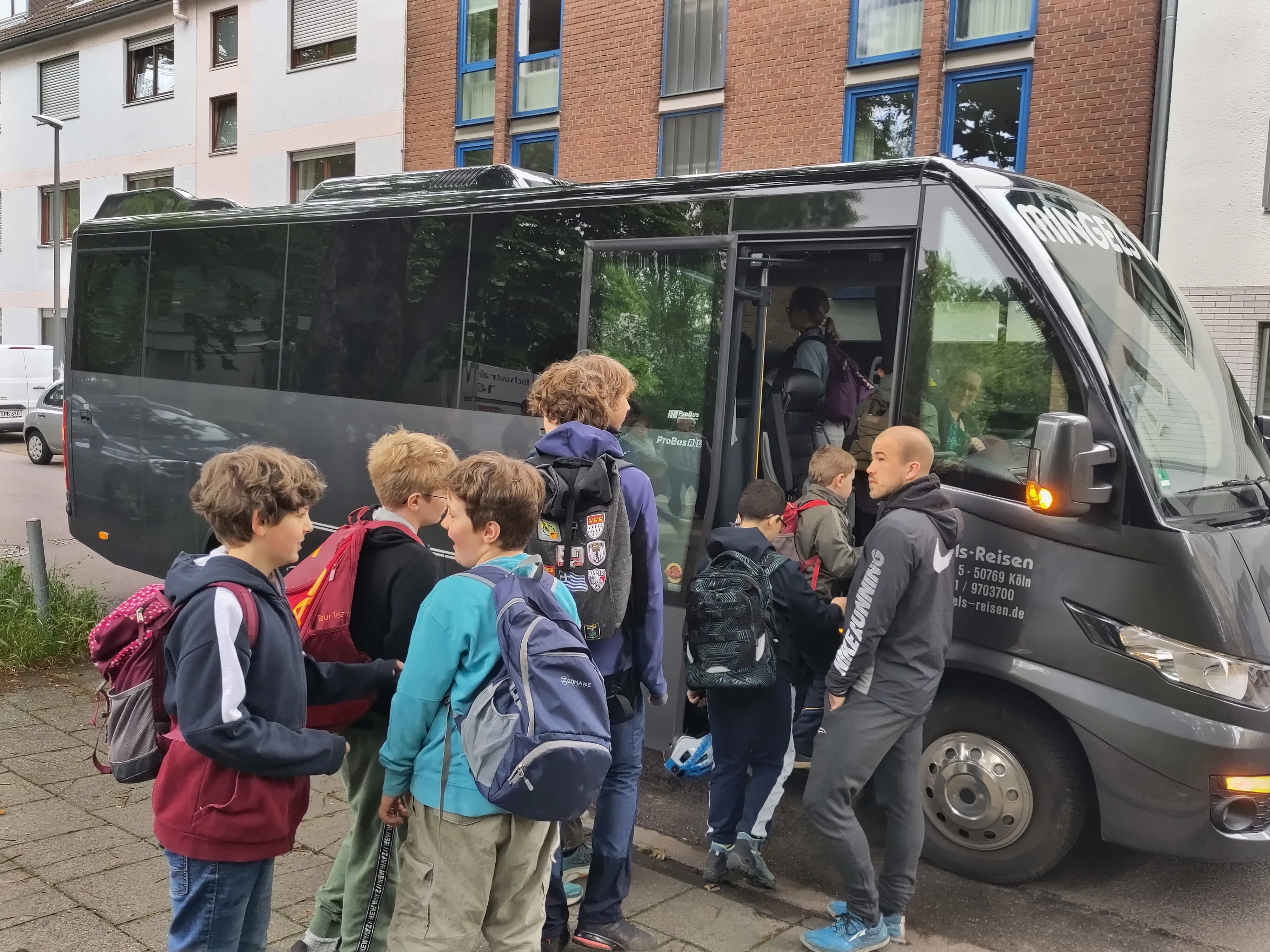 Alle Einsteigen! Es geht nach Brühl