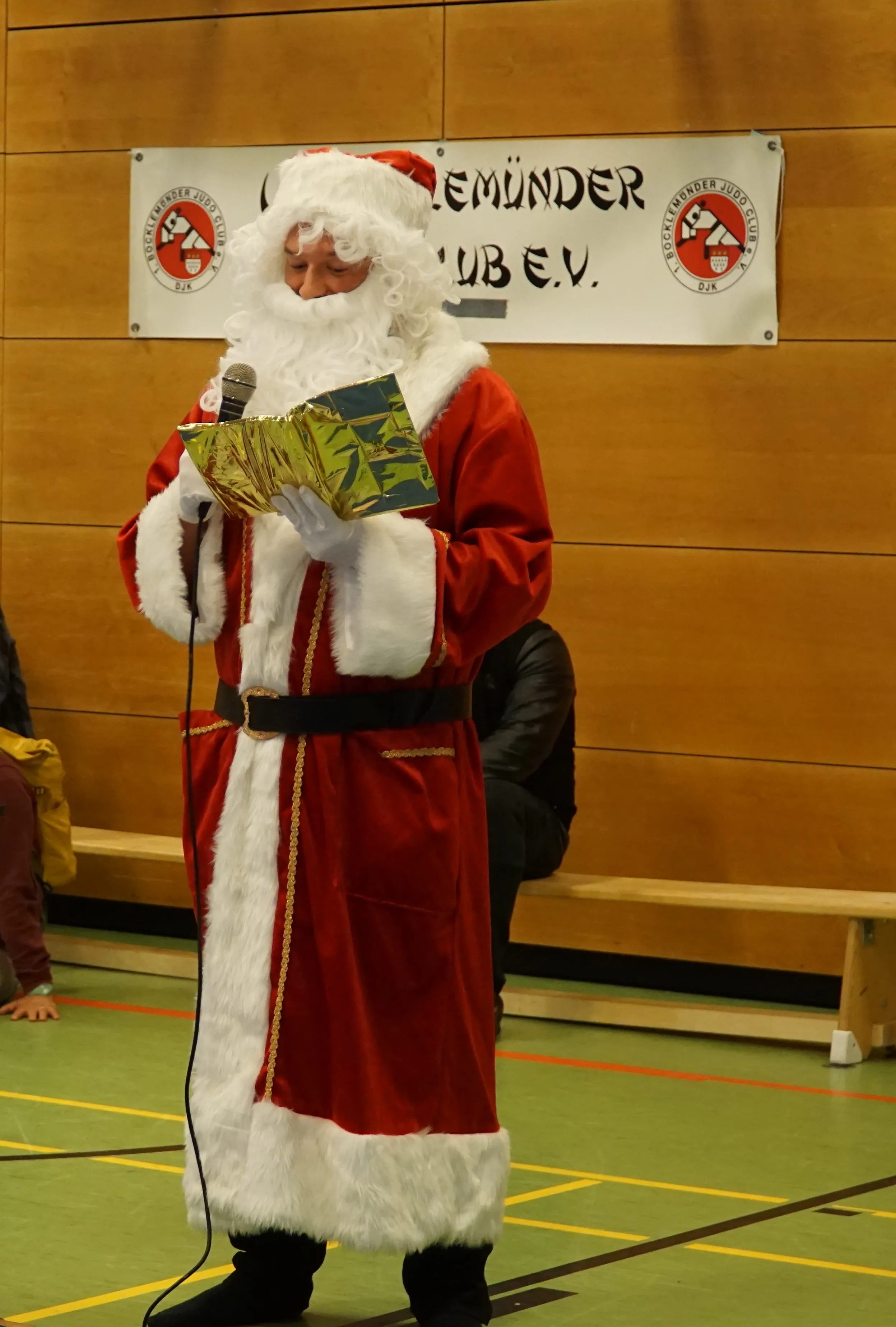 Stefan als Nikolaus